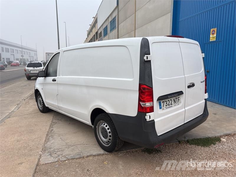 Mercedes-Benz Vito Cargo Van Panel vans
