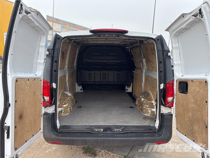 Mercedes-Benz Vito Cargo Van Panel vans