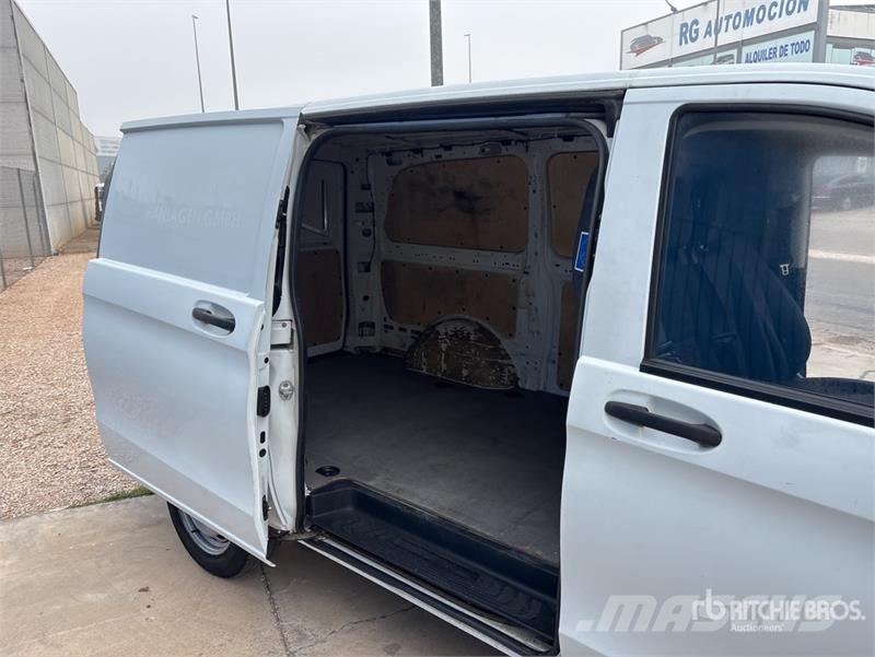 Mercedes-Benz Vito Cargo Van Panel vans
