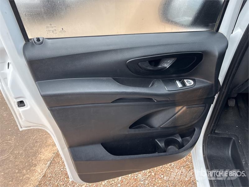 Mercedes-Benz Vito Cargo Van Panel vans