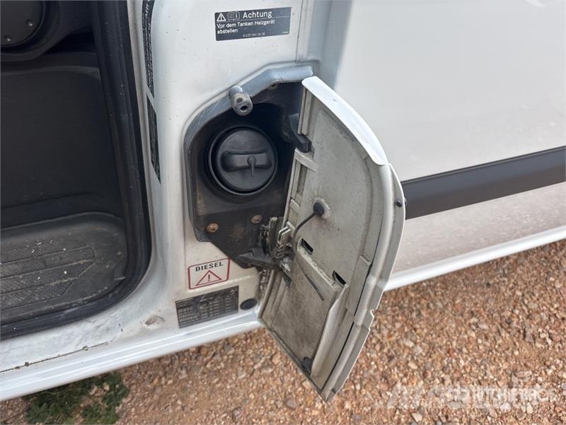 Mercedes-Benz Vito Passenger Van Панельні фургони