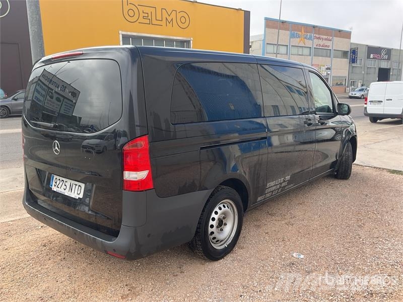Mercedes-Benz Vito Tourer Cargo Van Панельні фургони