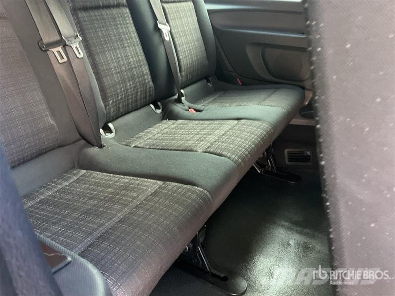 Mercedes-Benz Vito Tourer Cargo Van Панельні фургони