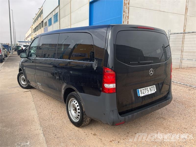 Mercedes-Benz Vito Tourer Cargo Van Панельні фургони