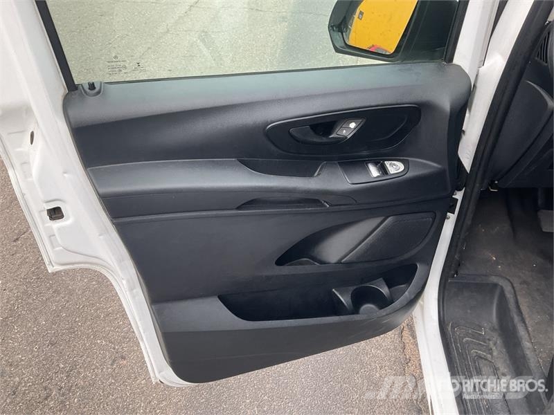 Mercedes-Benz Vito Tourer Cargo Van Panel vans