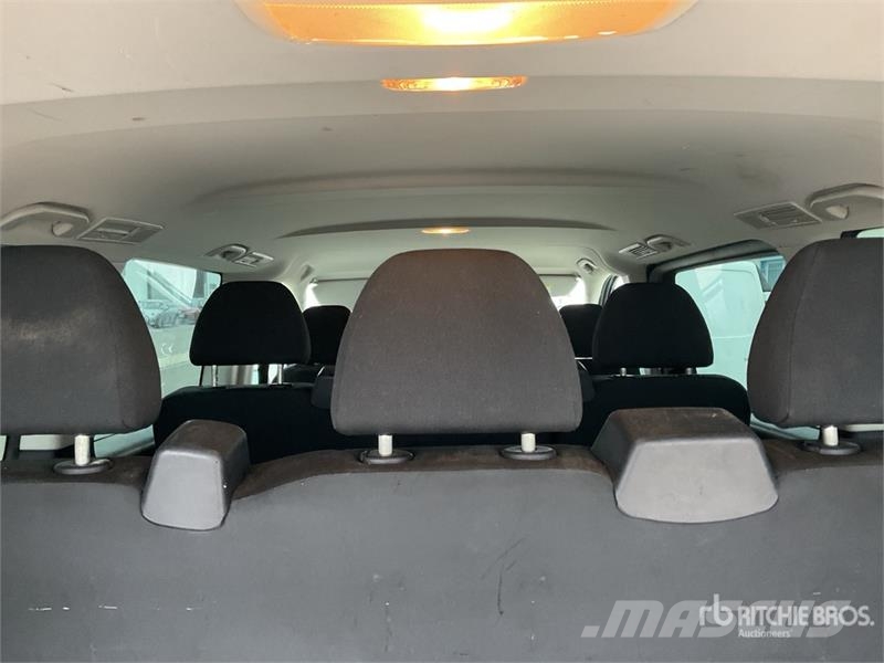 Mercedes-Benz Vito Tourer Cargo Van Panel vans
