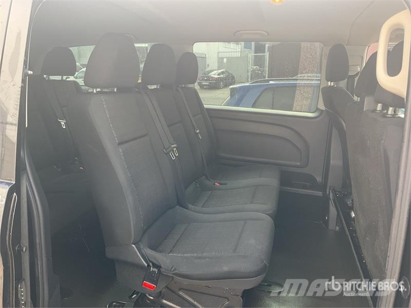 Mercedes-Benz Vito Tourer Cargo Van Панельні фургони
