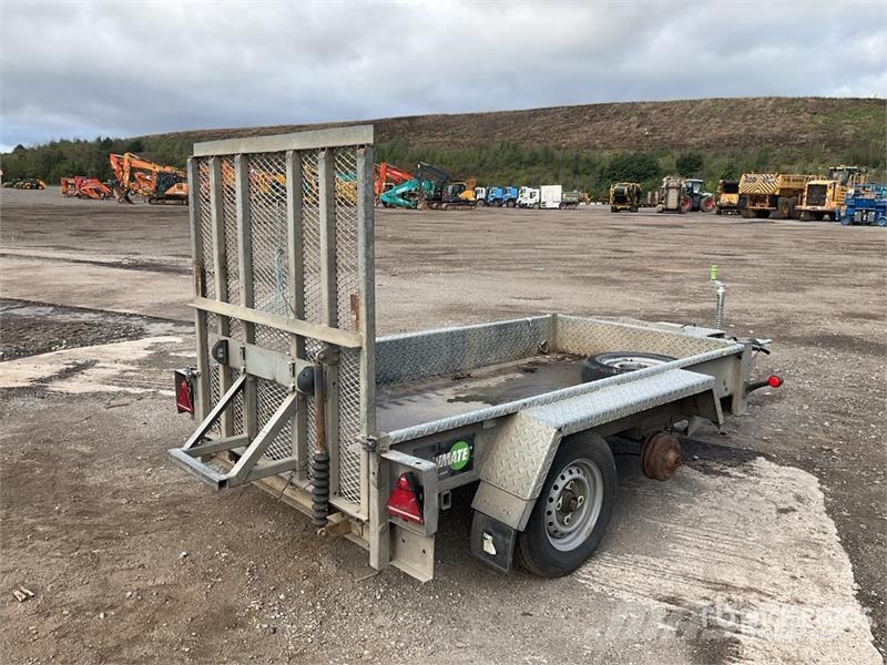  Meredith &Eyre Equipment Trailer 2700 kg 2.47 m T/ Autotreilerid