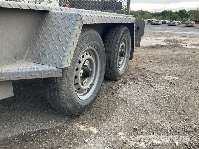  Meredith &Eyre Equipment Trailer 2700 kg 2.47 m T/ Autotreilerid