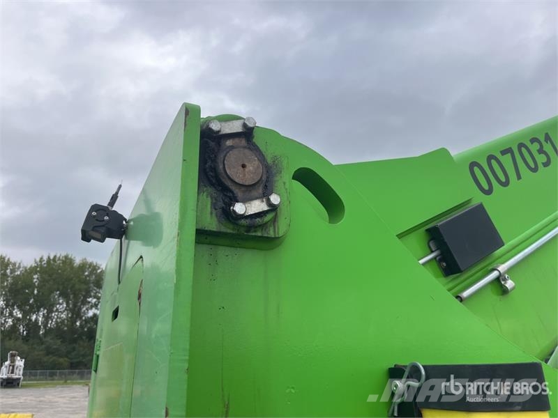 Merlo 40.30 Telehandler مناولات متداخلة