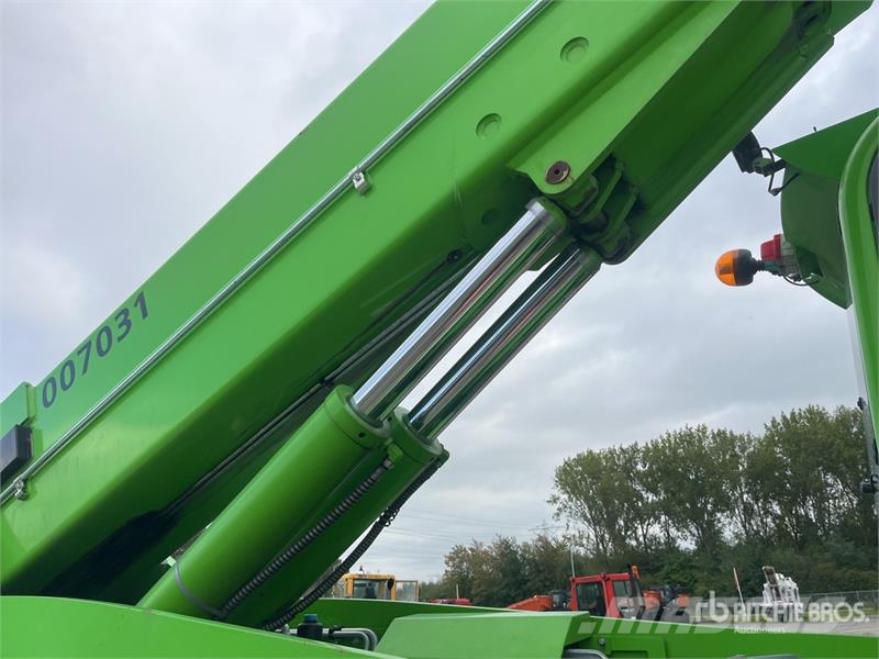 Merlo 40.30 Telehandler مناولات متداخلة