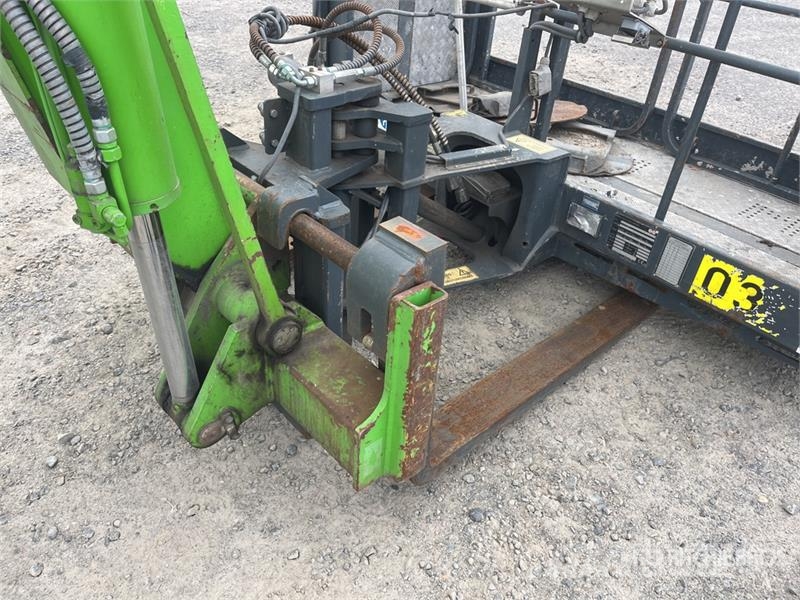 Merlo 40.30 Telehandler مناولات متداخلة