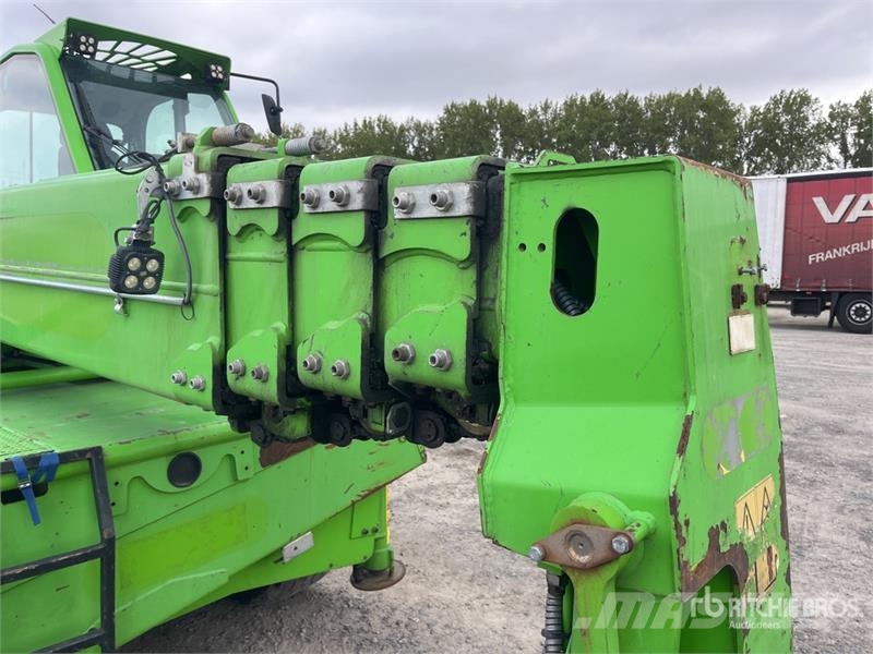 Merlo 40.30 Telehandler مناولات متداخلة