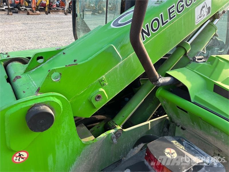 Merlo P27.6 Telehandler مناولات متداخلة