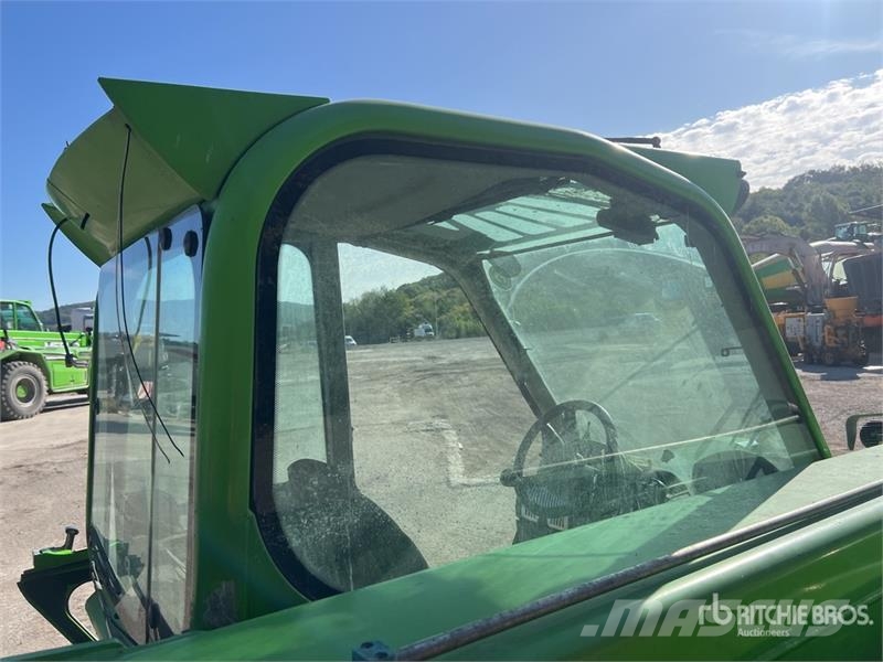 Merlo P28.8 PLUS Chariot Telescopique Telehandler テレスコーピックハンドラー