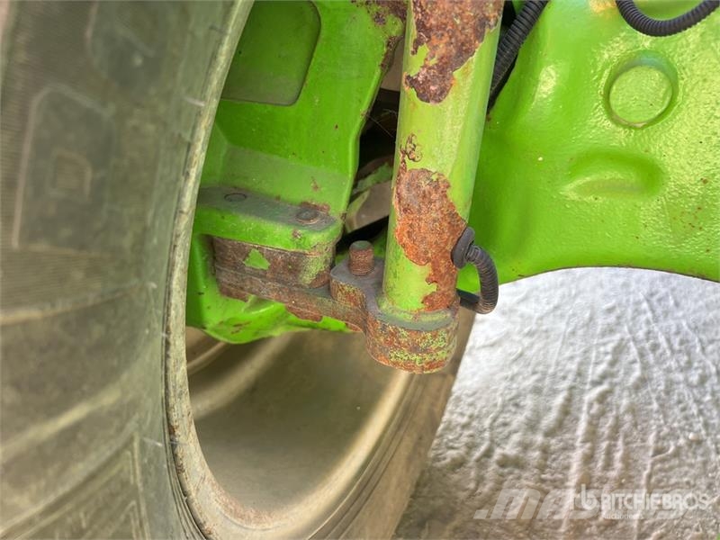 Merlo P28.8 PLUS Chariot Telescopique Telehandler テレスコーピックハンドラー