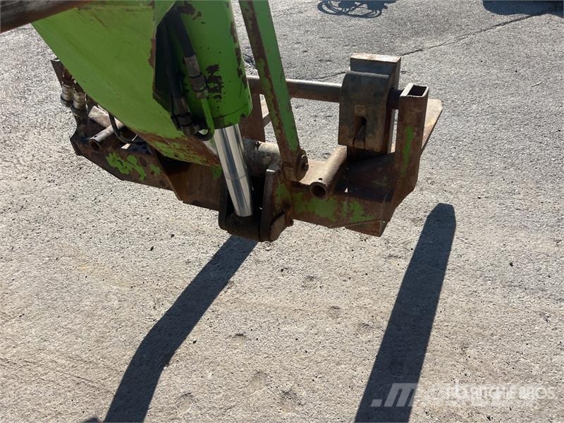 Merlo P28.8 PLUS Chariot Telescopique Telehandler テレスコーピックハンドラー
