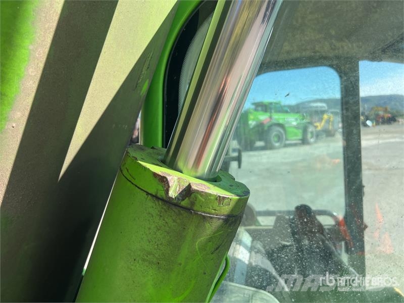 Merlo P28.8 PLUS Chariot Telescopique Telehandler テレスコーピックハンドラー
