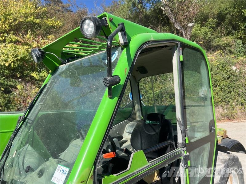 Merlo P28.8 PLUS Chariot Telescopique Telehandler テレスコーピックハンドラー