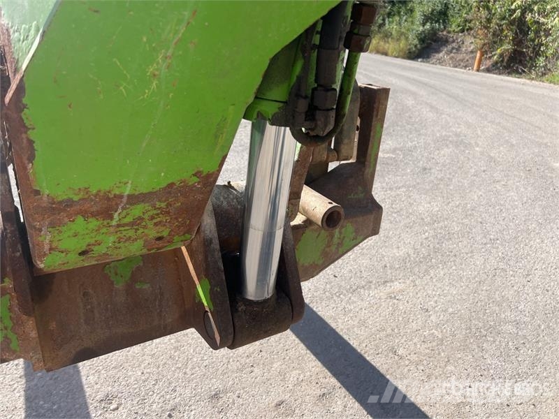 Merlo P28.8 PLUS Chariot Telescopique Telehandler テレスコーピックハンドラー
