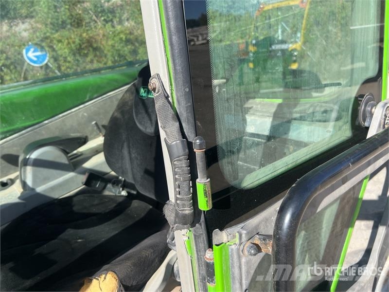 Merlo P28.8 PLUS Chariot Telescopique Telehandler テレスコーピックハンドラー