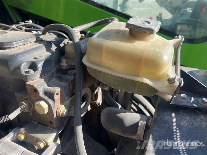 Merlo P28.8 PLUS Chariot Telescopique Telehandler テレスコーピックハンドラー