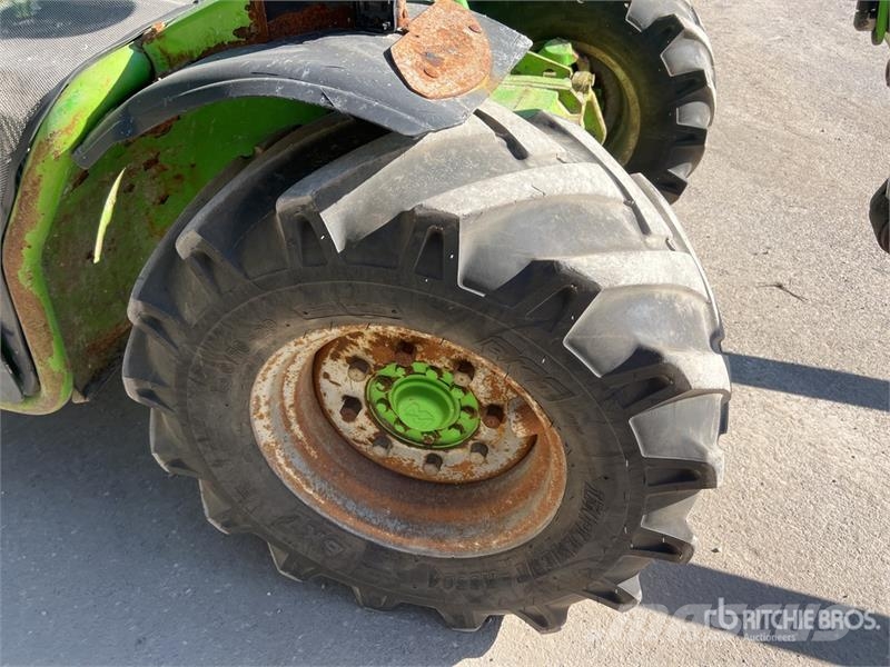 Merlo P28.8 PLUS Chariot Telescopique Telehandler テレスコーピックハンドラー