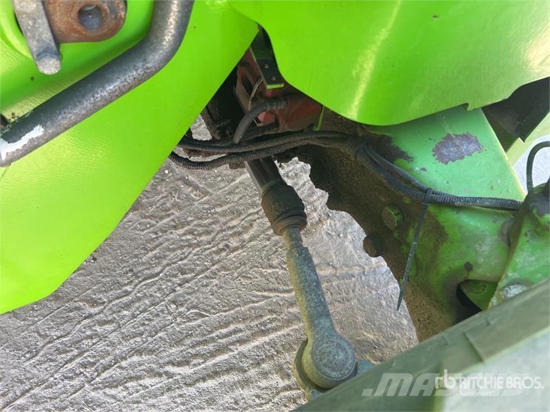 Merlo P28.8 PLUS Chariot Telescopique Telehandler テレスコーピックハンドラー