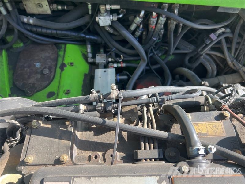 Merlo P28.8 PLUS Chariot Telescopique Telehandler テレスコーピックハンドラー