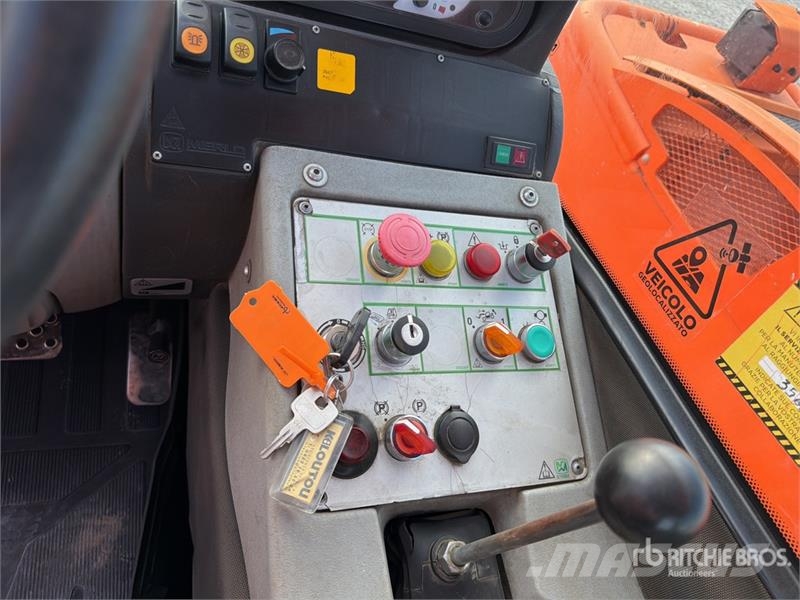 Merlo P40.16 مناولات متداخلة