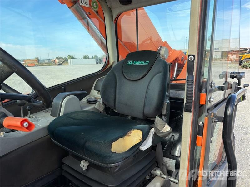 Merlo P40.16 مناولات متداخلة