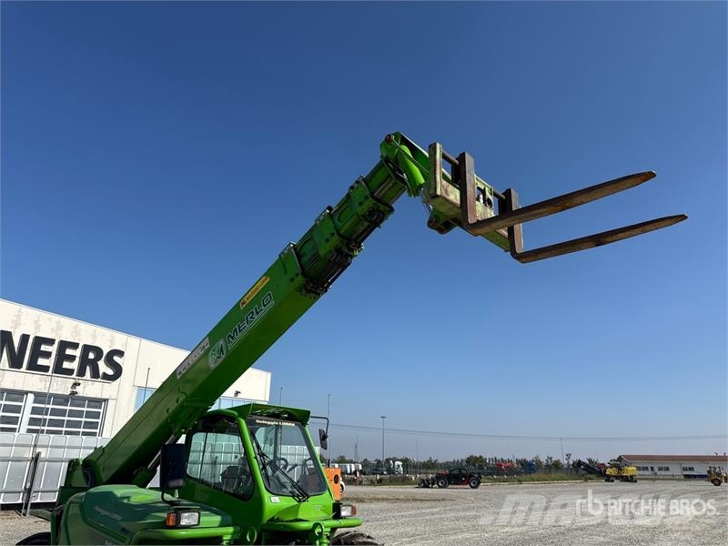 Merlo P40.17 مناولات متداخلة