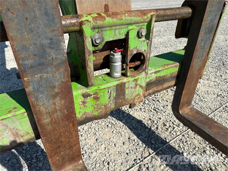 Merlo P40.17 مناولات متداخلة