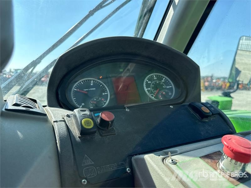 Merlo P40.17 مناولات متداخلة