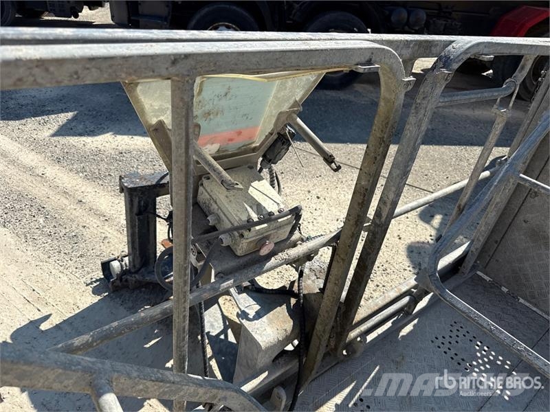 Merlo PTEZ.CDC.PP Telehandler Personnel Basket Diger