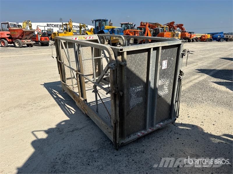 Merlo PTEZ.CDC.PP Telehandler Personnel Basket Diger