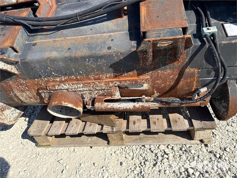 Metalmeccanica Moderna BM350 Skid Steer Concrete M Betoonisegistid