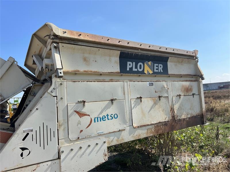 Metso Lokotrack ST352 غرابيل