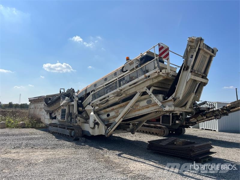 Metso Lokotrack ST352 غرابيل