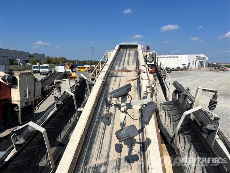 Metso Lokotrack ST352 غرابيل