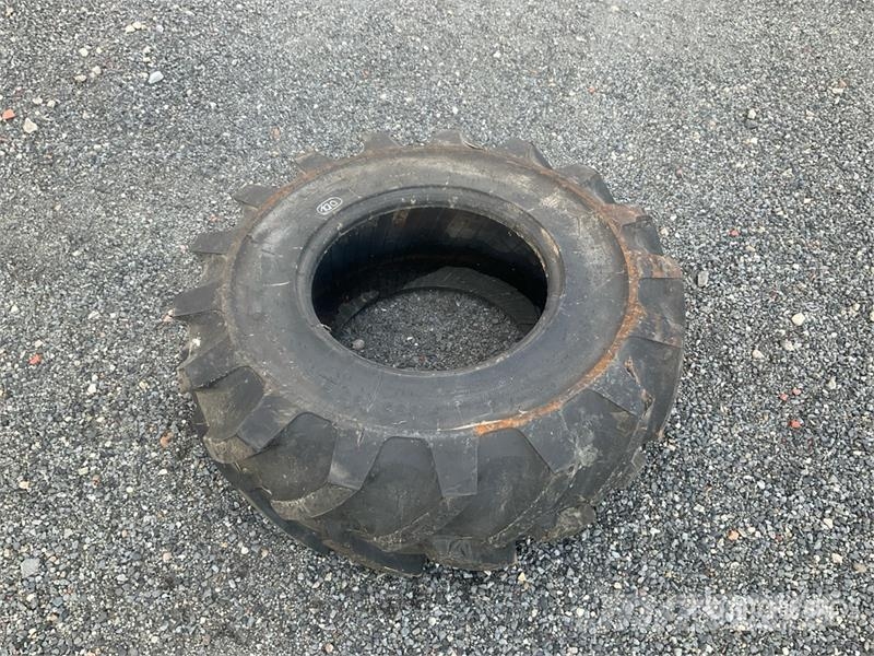 Michelin X M27 335/80R18 132G Tires (Unused) Neumáticos, ruedas y llantas