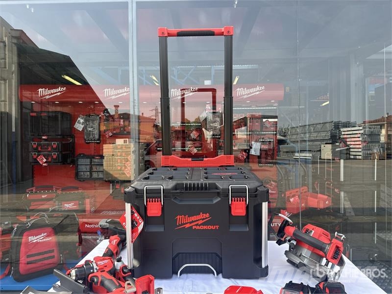 MILWAUKEE M18 BLCPP5A Qty of Equipment (Unused) Ostale komponente za građevinarstvo