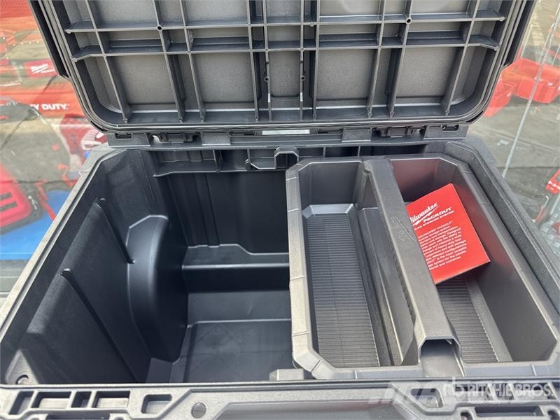 MILWAUKEE M18 BLCPP5A Qty of Equipment Tool Cabinet (Unused) Sonstige Baumaschinen