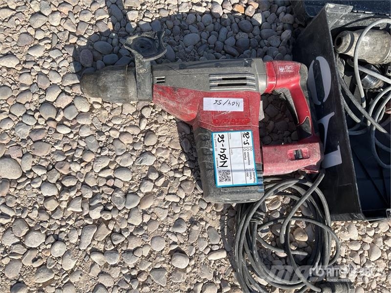 MILWAUKEE of (2)  Milwaukee Electric Drill مكونات أخرى