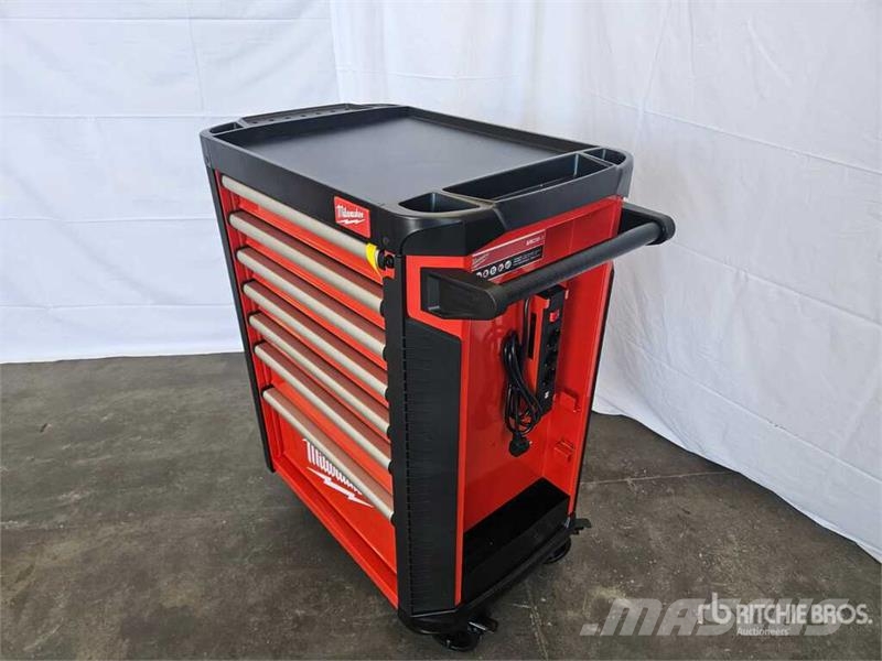 MILWAUKEE SRC 30-1 Big Professional Red Black Tool Cabinet ( Entreprenad - Övrigt