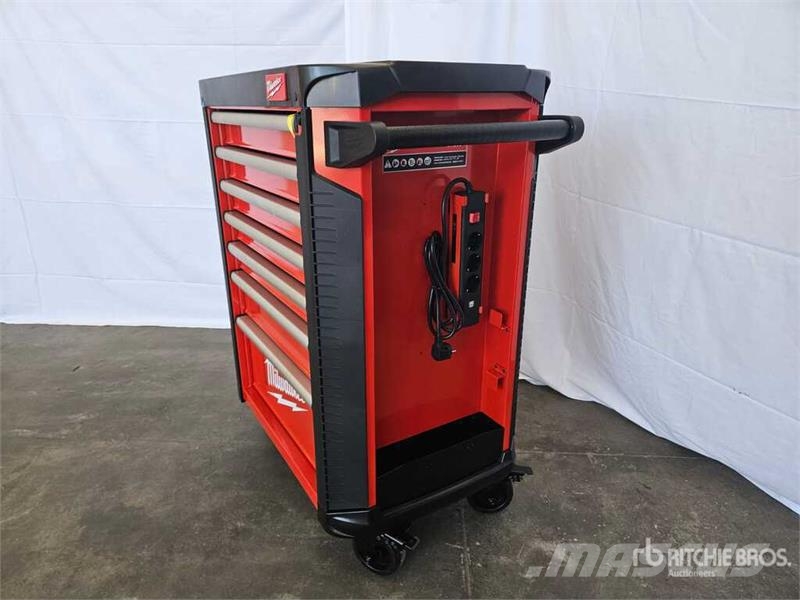 MILWAUKEE SRC 30-1 Big Professional Red Black Tool Cabinet ( Entreprenad - Övrigt