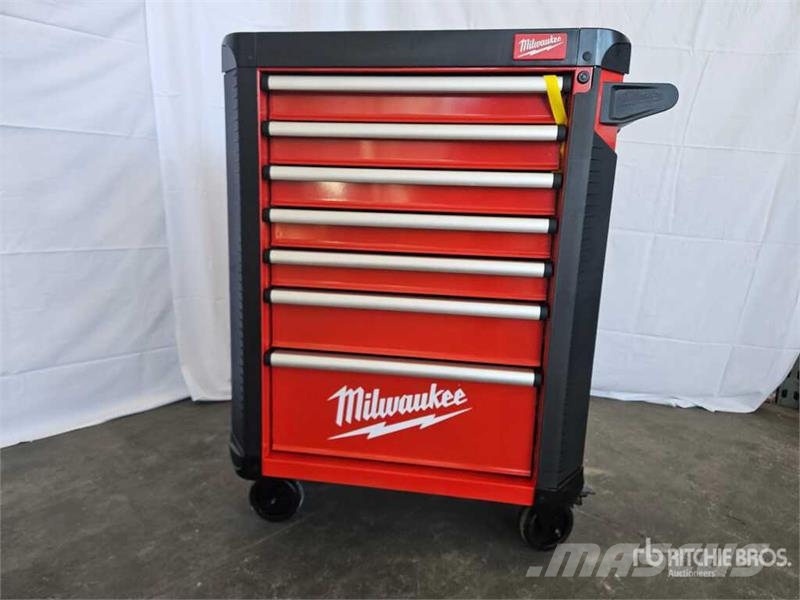 MILWAUKEE SRC 30-1 Big Professional Red Black Tool Cabinet ( Sonstige Baumaschinen
