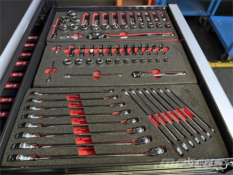 MILWAUKEE SRC 30/7-2 Big Professional Black Tool Cabinet (Un Entreprenad - Övrigt