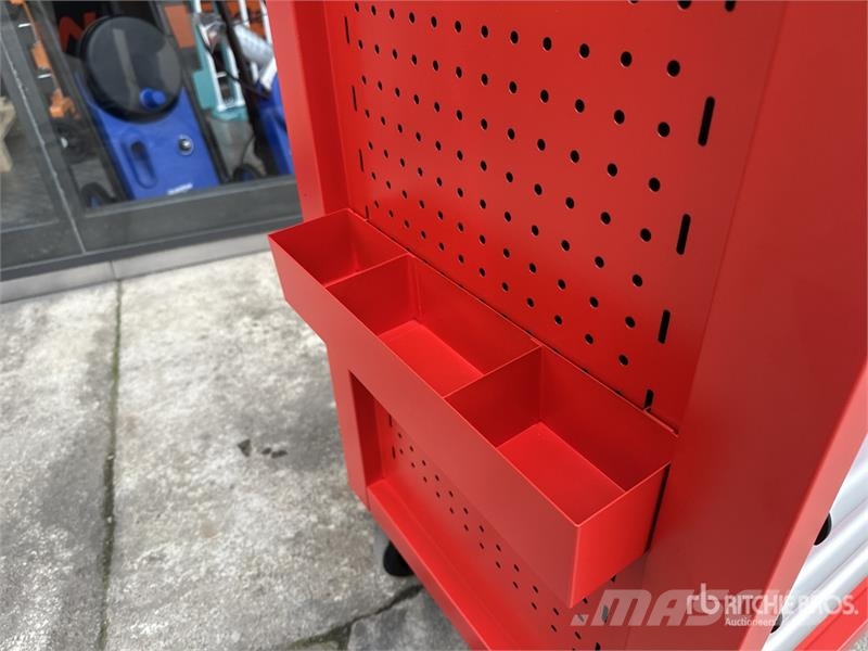 MILWAUKEE SRC27/7-1 Professional Red Black Tool Cabinet (Unu Entreprenad - Övrigt