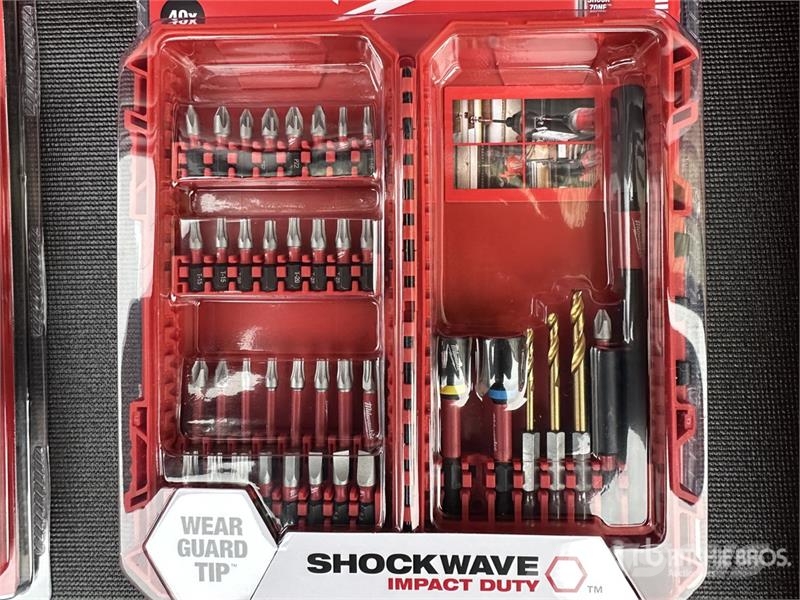 MILWAUKEE SRC27/7-1 Professional Red Black Tool Cabinet (Unu Entreprenad - Övrigt